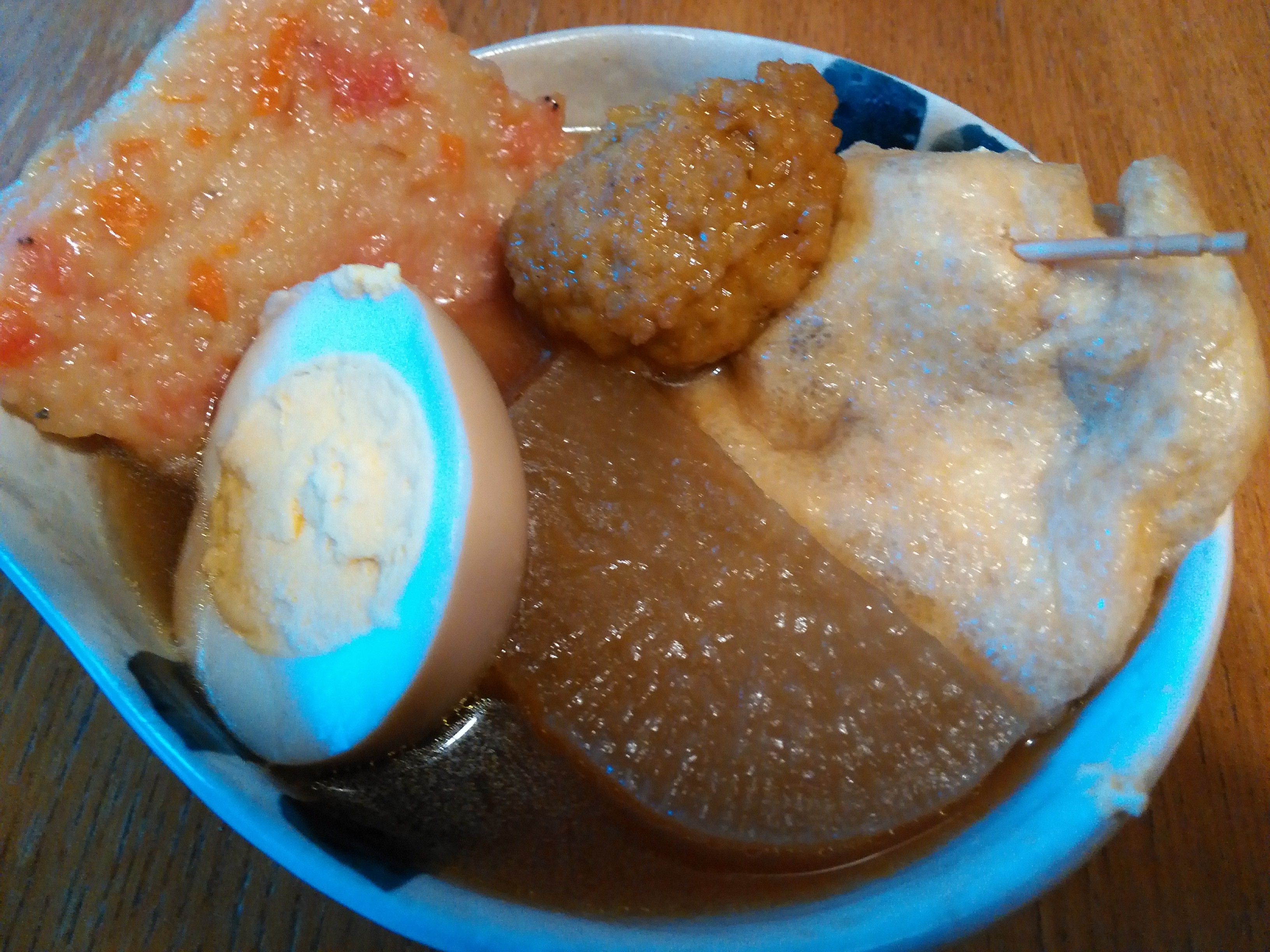 カレーボールが入ったおでん